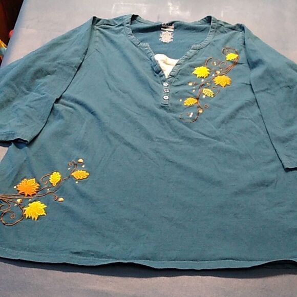 Basic Editions Women's 2XL Cotton Leaves & Acorns on vines Long Sleeve Top - Picture 1 of 6